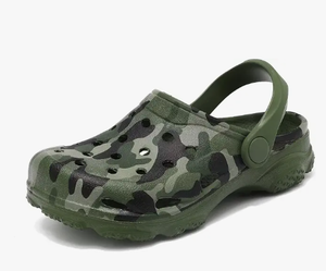 lot 8414 image: Cofopo Kids Graphic Clogs Camo Green, KIDS 11
