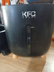 lot 7677 image: KFC Smart Air Fryer with Basket and Lid