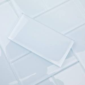 lot 19507 image: Lovdeco Grey Glass Subway Tile, Glass for Bathroom Kitchen Shower Backsplash Wall, 3 x 6 Inches, 4 Sq.Ft. (1 Tile Broken)