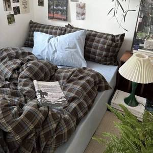 lot 10309 image: Erwinmu Plaid Duvet Cover Set Queen,3Pcs Brown Blue Bedding Set All Season