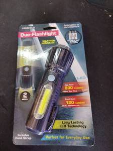 lot 14210 image: Duo Flashlight LED 200 Lumens Handheld