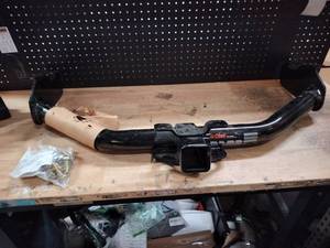 lot 17296 image: Curt Class II Hitch with Ball Mount and Hardware