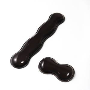 lot 18497 image: Sumgsn Gel Keyboard and Mouse Wrist Rest Set