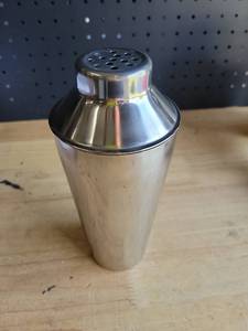 lot 20144 image: 1 Pack Cocktail Shaker f-CO0058 (1 Only)