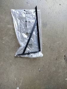 lot 13532 image: 16 Black Metal Shelving Frames w Screws