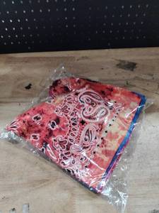 lot 18068 image: Bandana Tie Dye 5 Pack