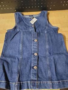 lot 20256 image: GAP KIDS Denim Sleeveless Button-Front Dress XL