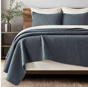lot 13568 image: OEKO TEX Quilted Bedding Set 1 Pillowcase Standard Size Navy Blue