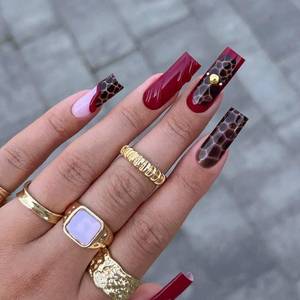 lot 18155 image: Lankensuixi Press-On Nails Pink Rhinestone 24pc