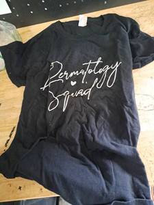 lot 2402 image: Black  T-Shirt M