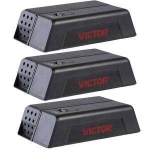 lot 18390 image: Victor Electronic Mouse Trap (Lot of 3)