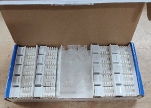 lot 18447 image: Everest Keystone Jacks CAT8 20 Pcs