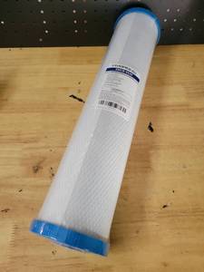 lot 19778 image: Hydronix SMC8-4520 Carbon Block Water Filter 4.5 x 20 inches