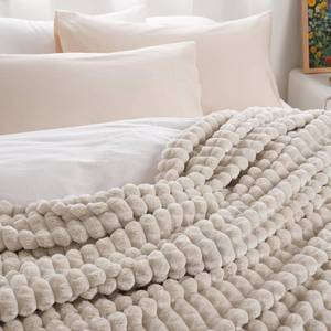 lot 19784 image: PHF Luxury Soft Fleece Blanket THXL Size for Bed No-Shed Oak 50x70