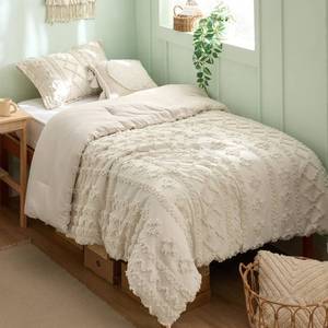 lot 19822 image: Bedsure Tufted Boho Comforter Set Twin,Bedroom Decor Bedding Set Beige