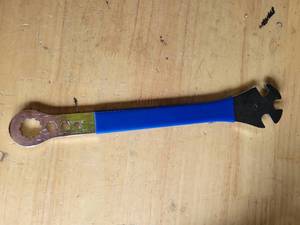 lot 20228 image: Multi-Size Bicycle Wrench Tool with Blue Handle 15mm 916