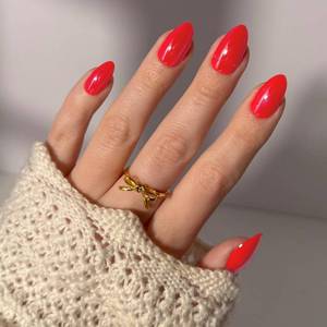 lot 2175 image: Glamnetic Press On Nails, Short Almond Glazed, Fake Nails 30pc Nail Kit