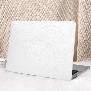 lot 18474 image: Seorsok MacBook Pro 13 Hard Shell Case with Keyboard Cover