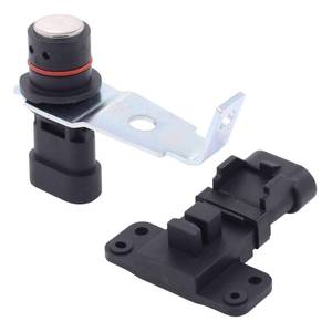 lot 2224 image: Engine Camshaft and Crankshaft Position Sensor Kit for Chevy
