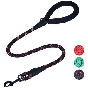 lot 18228 image: Dog Leash w 360° Swivel Metal Clasp Black Red