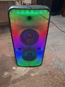 lot 41 image: YAT YM2804 MP3 Digital Player Rechargeable Party Speaker RGB
