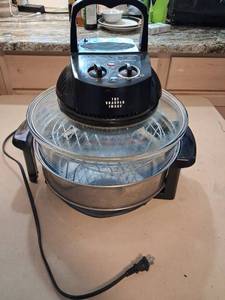 lot 62 image: Sharper image nu wave oven