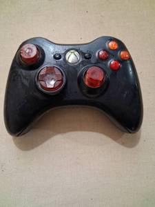 lot 71 image: Xbox controller