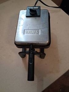lot 76 image: KRUPS Waffle Iron with Temperature Control and Two Waffle Plates