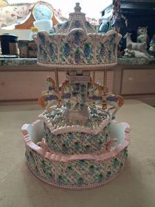 lot 107 image: Decorative Carousel Music Box Two-Tier Pink Floral Wisteria
