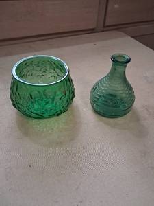 lot 111 image: Mastercaft 2 Piece Green Glass Glassware Set Bowl Bottle