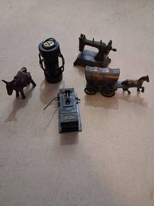 lot 163 image: Lot of 5 Metal Miniature Figurines Horse Cart Sewing Machine Lantern