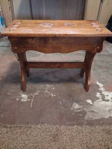 lot 172 image: Wood Bench with Hand-Painted Floral Decoration