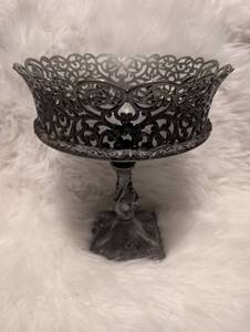 lot 2100 image: Silver Decorative Bowl