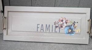 lot 2505 image: Handmade FAMILY Text and Floral Wooden Tray Decor