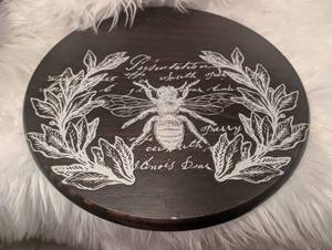 lot 2512 image: Handmade Bee Decal Lazy Susan
