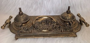 lot 2522 image: Vintage Ornate Desk Inkwell with Two Covered Ink Containers and Central Well