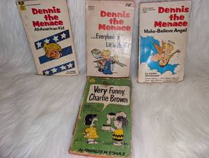 lot 2906 image: Dennis the Menace & Very Funny Charlie Brown Fawcett Gold Medal Books Lot of 4