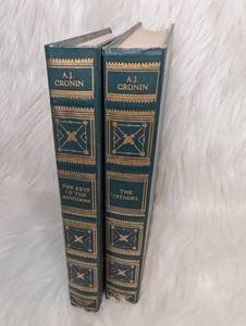 lot 2910 image: A.J. Cronin 2-Book Set The Keys of the Kingdom The Citadel