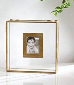 lot 3014 image: Glass Photo Frame with Opening