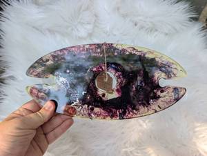 lot 3103 image: Handmade Resin Wine Holder- new