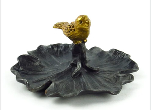 lot 4006 image: Bird Figurine Jewelry Dish with Gold-Tone Bird Finial- new