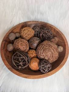 lot 4031 image: Decorative Orb Woven Balls and Spheres (filler onlyno bowl included)
