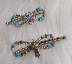 lot 4524 image: Two Decorative Hair Barrettes with Turquoise Beads and Metal Accents