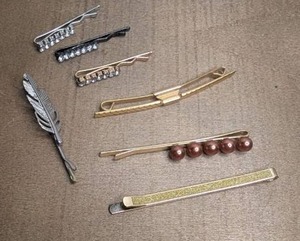 lot 4526 image: Hair Clips and Barrettes Lot 7 Piece Mixed Styles