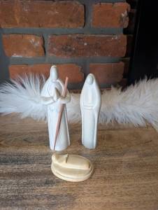 lot 5614 image: Stone Carved Nativity Figurine Set - 3 ct