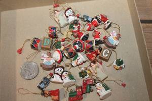 lot 4212 image: Mini Vintage Ornaments
