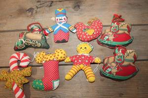 lot 4230 image: Vintage Cloth Ornaments