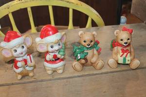 lot 4257 image: Vintage HomCo Figurines and More
