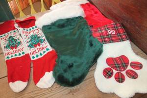 lot 4287 image: Stockings