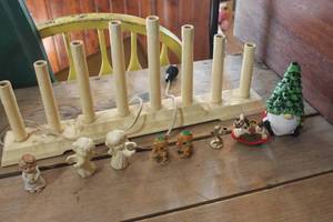 lot 4291 image: Small Candle Holders and More